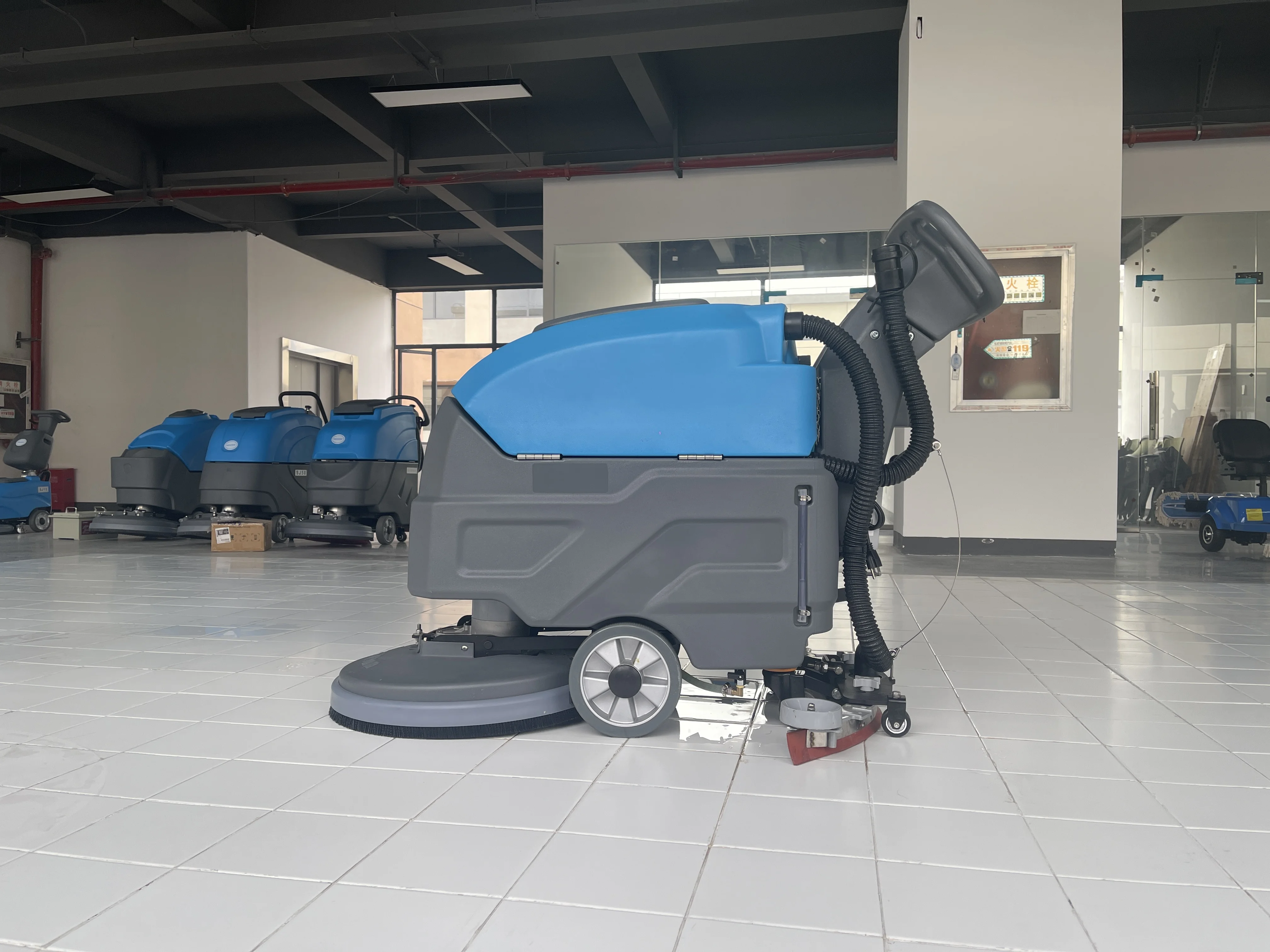 Autolaveuse sol commerciale