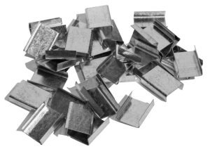 Chapes pour feuillard acier avec tendeur et sertisseuse pneumatiques